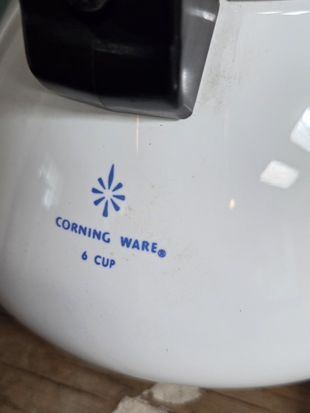 Corning Ware 6-Cup White Coffee Percolator